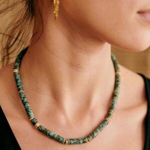 Sezane Josh Necklace in Green/Blue